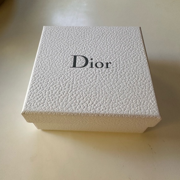 Authentic Dior Lady Dior card case and coin purse in patent leather - Picture 9 of 9
